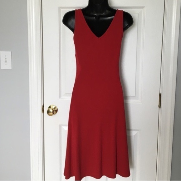 Petite Sophisticate,Rich Red,Chest-Enhancing, Cocktail Dress,Eye-Catching Design - Picture 7 of 10